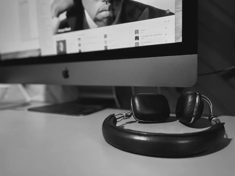 The media file [Aye: Tunes.] is by CallahanFreet.